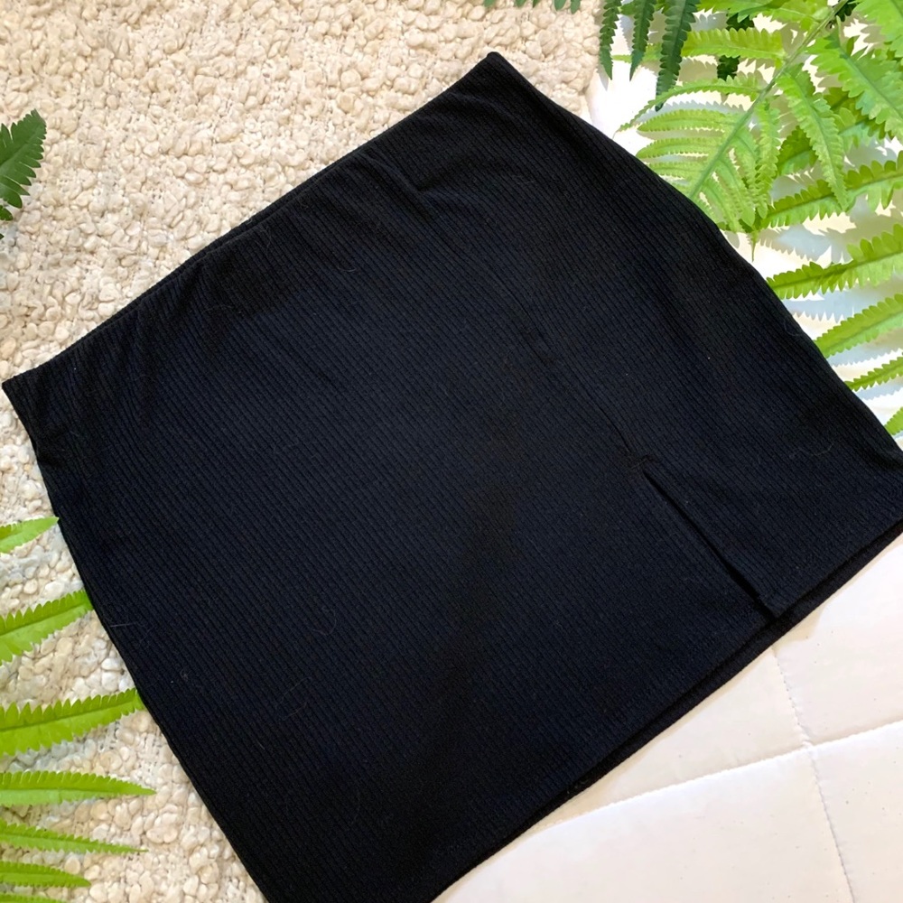 ✨ 3 for 25$ ✨ Black Slit Skirt